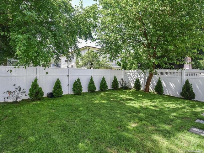 Building Photo - 59 Hickory Rd