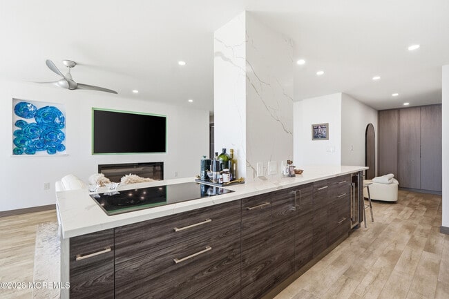 Building Photo - 480 Ocean Ave N