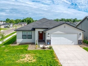 Building Photo - 1758 E Eddington St