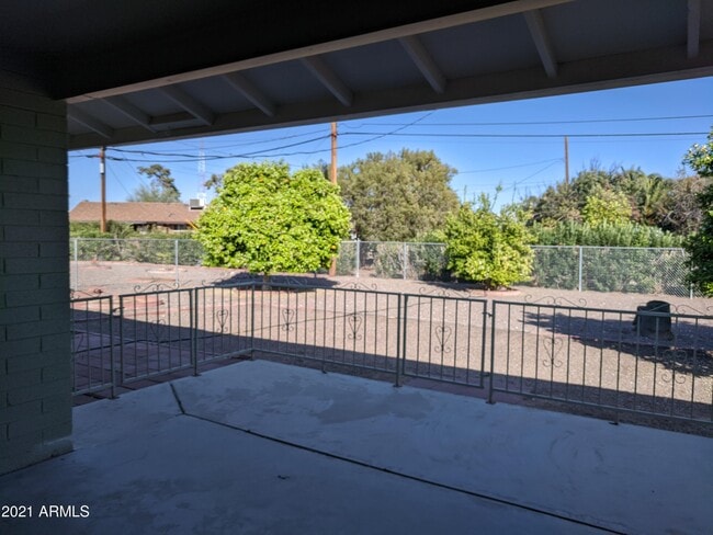 Building Photo - 12645 N Pebble Beach Dr