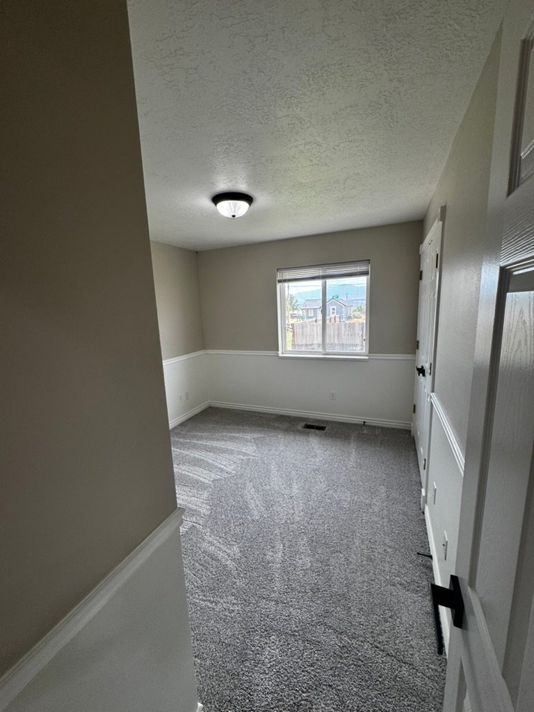 Building Photo - 1598 N 500 W