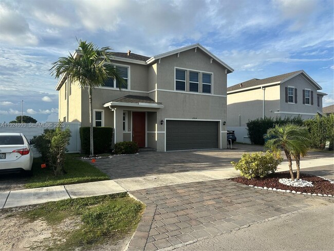 Building Photo - 27034 SW 132 Ct Rd