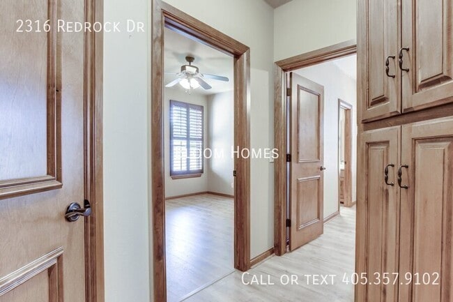 Building Photo - 2316 Redrock Dr