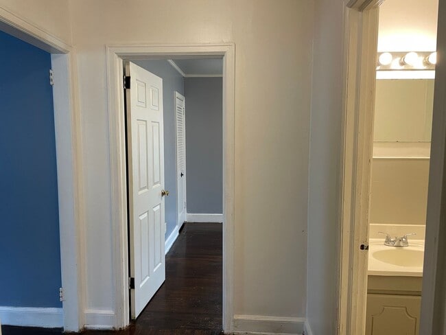 Building Photo - Three Bedroom Home in Gastonia