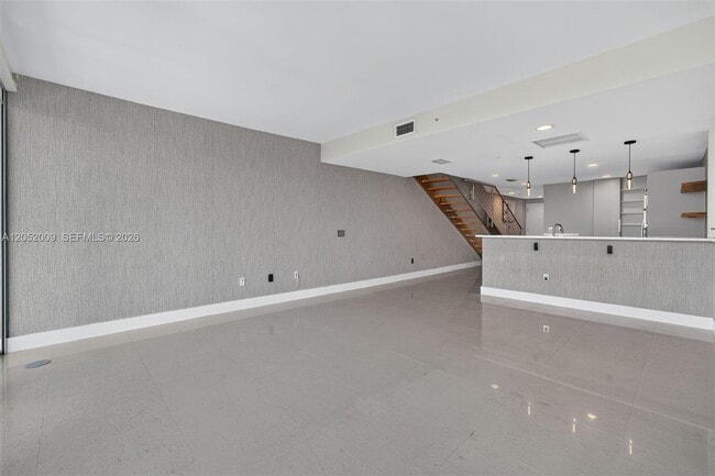 Building Photo - 2950 NE 188th St
