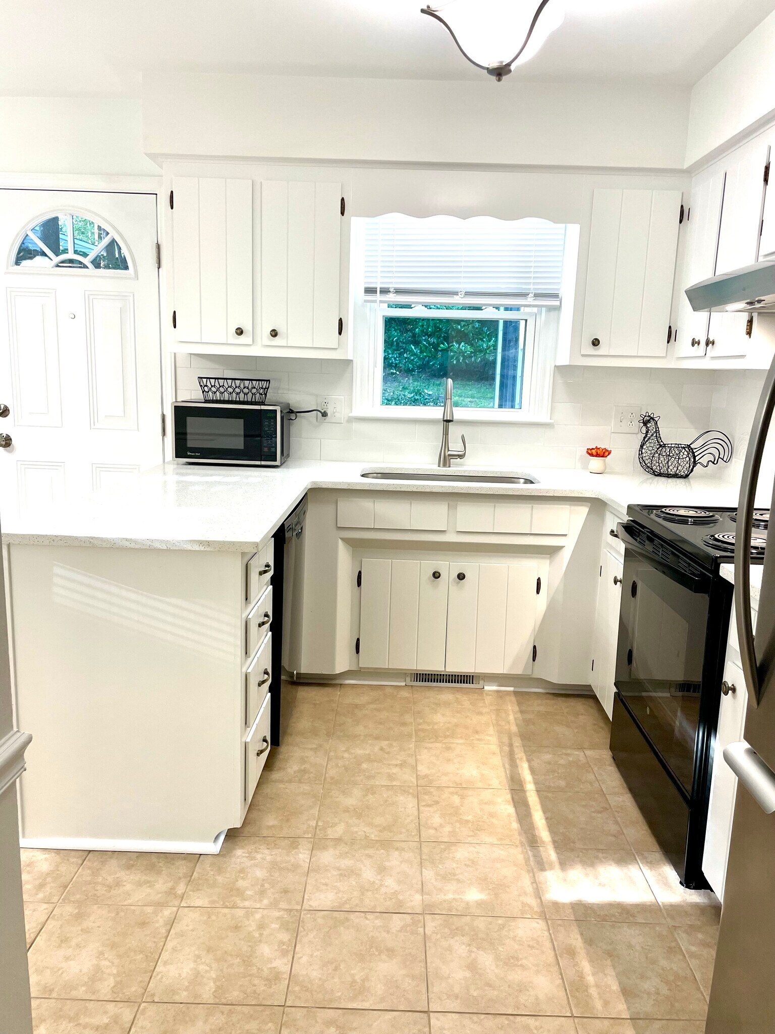 Building Photo - 102 Chevis Dr
