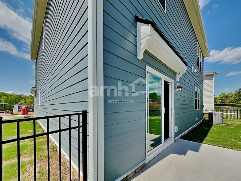 Building Photo - 3500 Lincoln Hts Ln