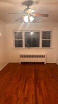 Building Photo - 1320 Thieriot Ave
