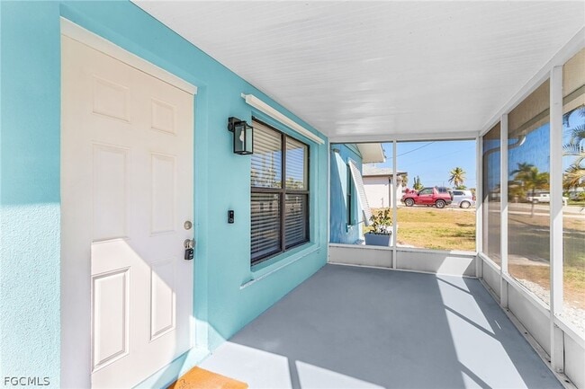 Building Photo - 2371 Baybreeze St