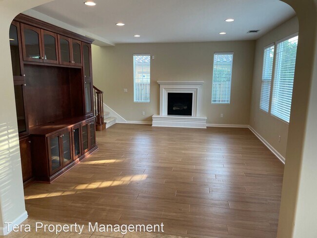 Building Photo - 4 br, 3 bath House - 5109 Campion Drive