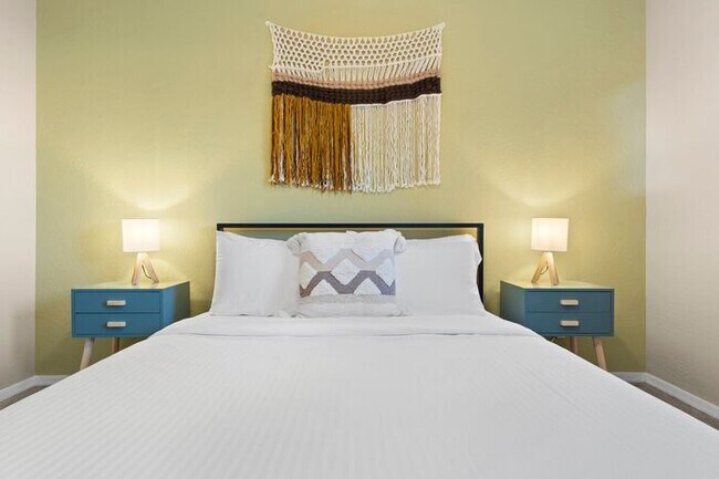 Building Photo - UN-FURNISHED!! 3 Bedroom/ 2Bath in Heart of Scottsdale!!