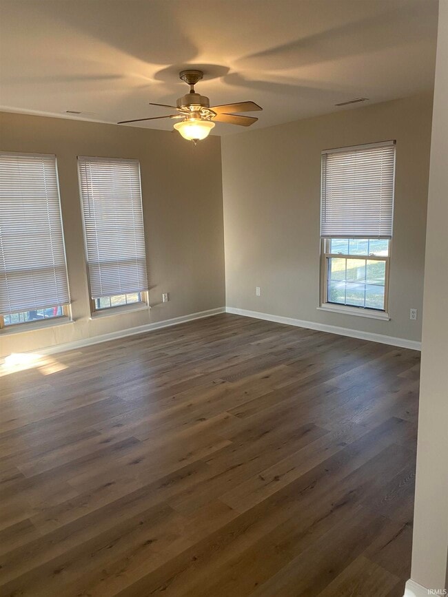 Building Photo - 5022 Woodmark Dr