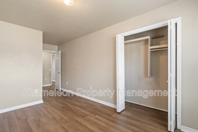Building Photo - 2910 Dawn Ct