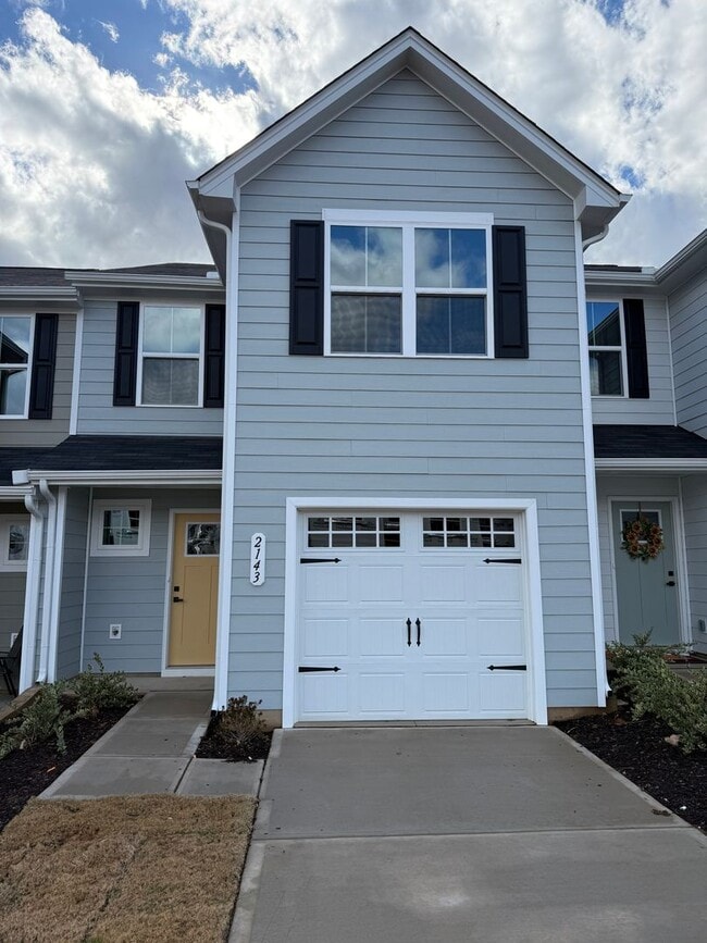 Building Photo - Brand new China Grove Townhome