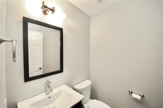 Building Photo - 8910 Marybank Dr