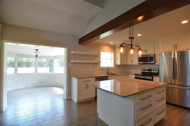 Building Photo - 19118 Challe Cir W