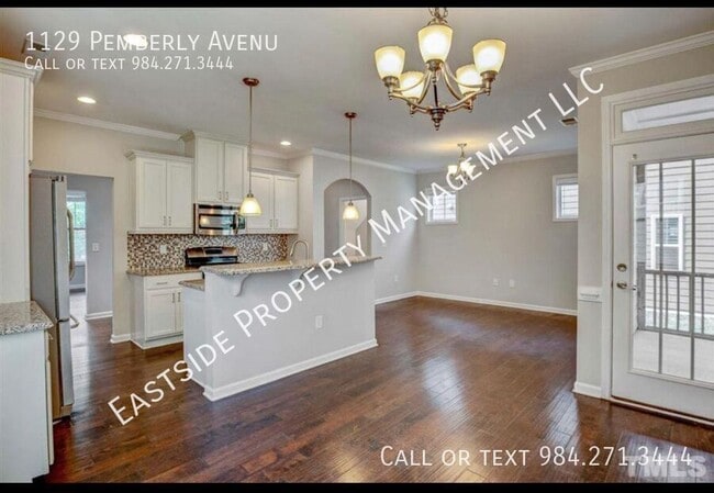 Building Photo - 1129 Pemberly Ave