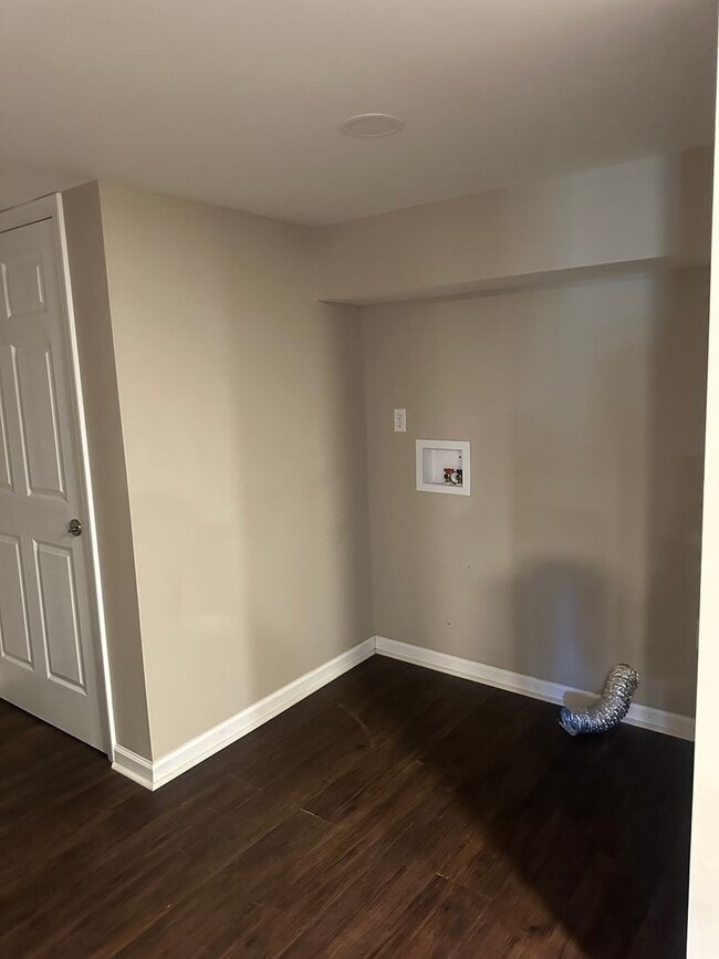 Building Photo - 3 bedroom in Clarkesville!