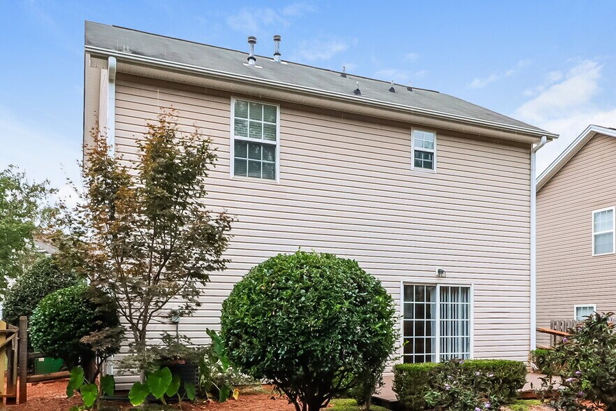 Building Photo - 12332 Cumberland Cove Dr