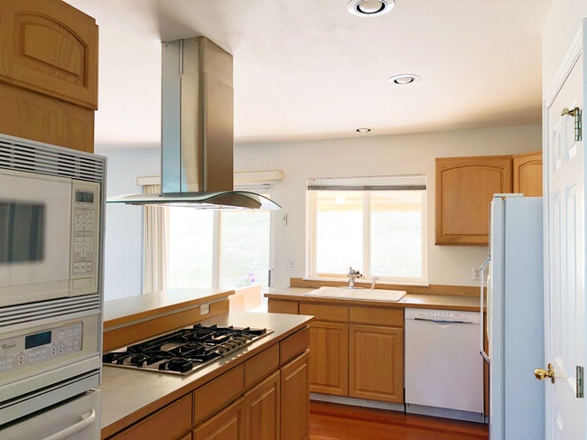 Building Photo - 14643 138th Way NE