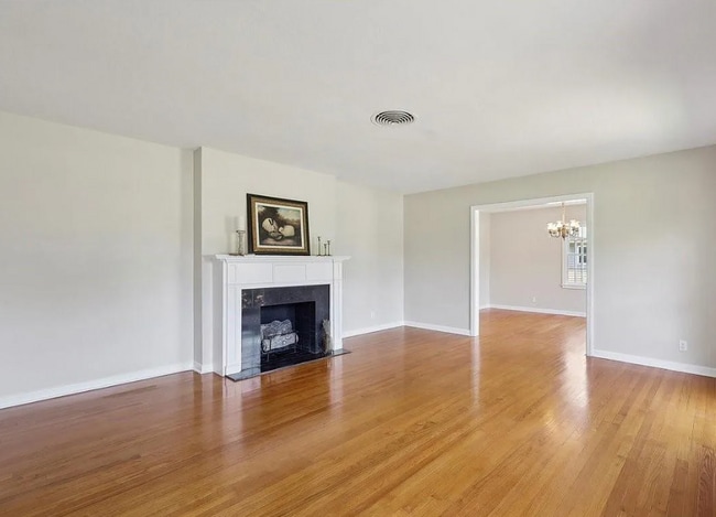 Building Photo - 1175 N 23rd St