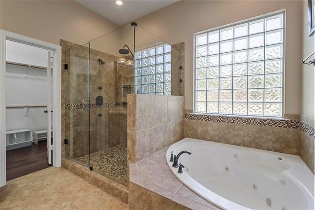Building Photo - 3409 Continental Dr
