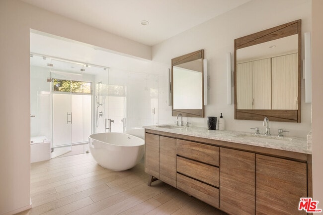 Building Photo - 279 Mabery Rd