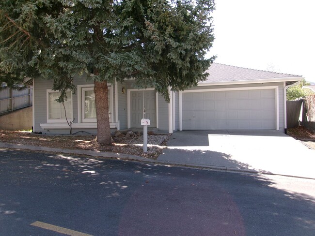 Primary Photo - Great 3 bedroom, 2 bath, Southwest Reno home