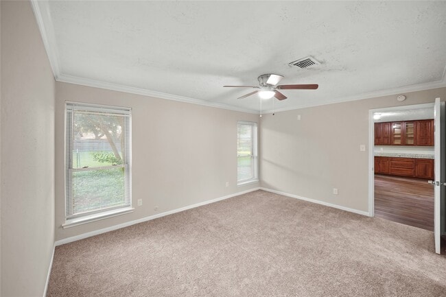 Building Photo - 1606 Stone Lake Dr