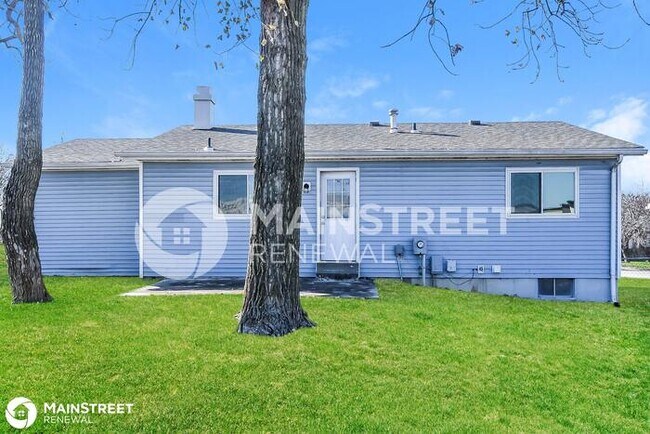 Building Photo - 1716 SPRINGHILL DR, OFALLON, MO 63366