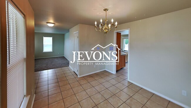 Building Photo - Enjoy this beautiful West Valley home with...