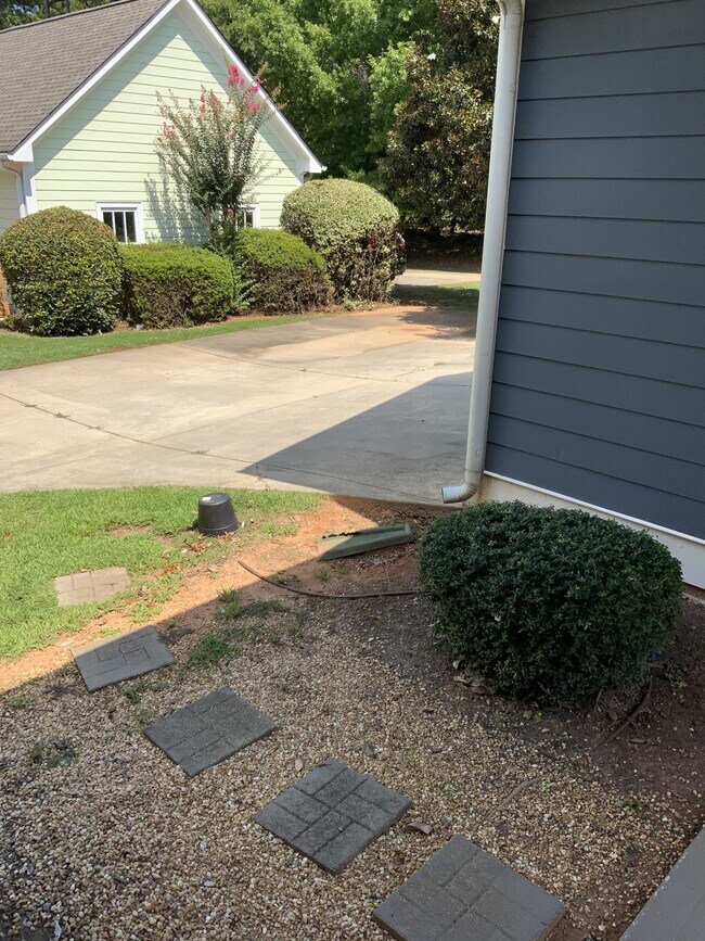 Building Photo - 1641 Carriage Ridge Dr