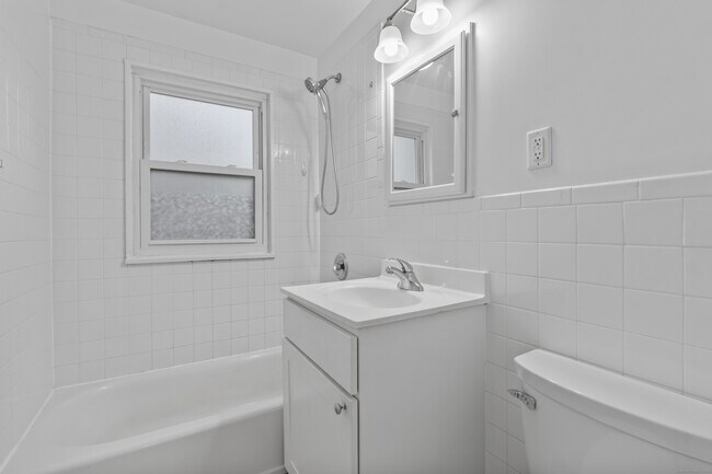 Building Photo - 108 Blachley Rd