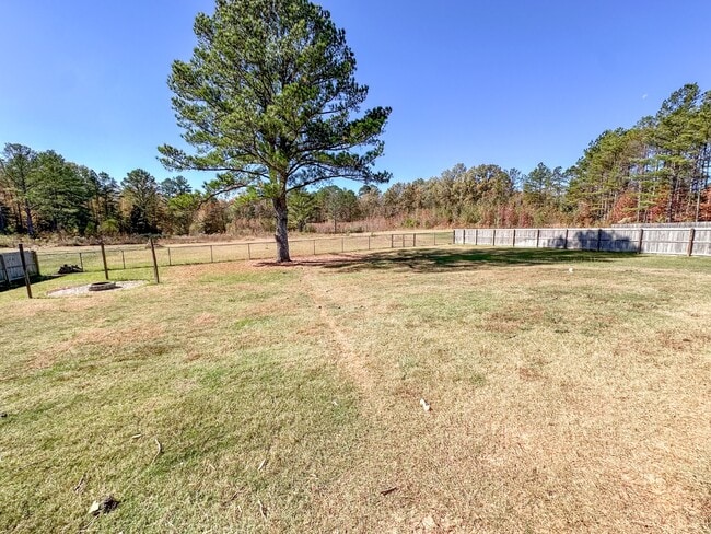 Building Photo - 6454 Self Creek Rd