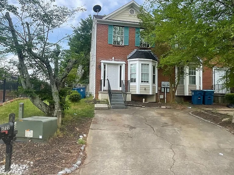 Building Photo - 3720 Regency Park Dr