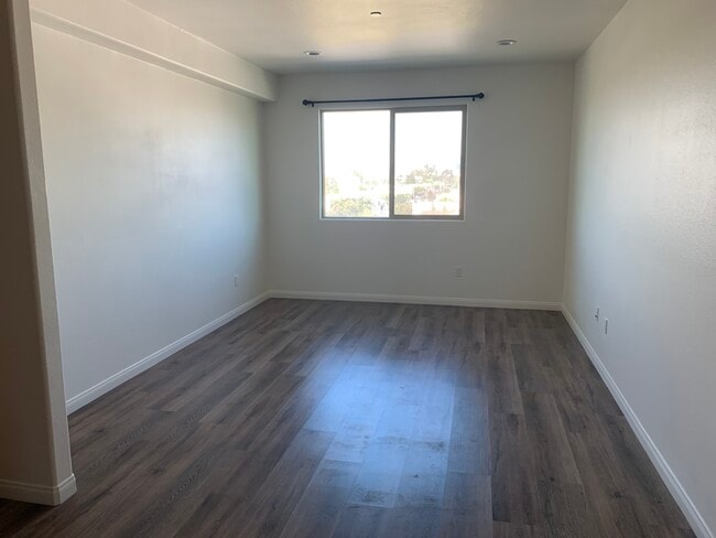 Building Photo - 4800 Avalon Blvd