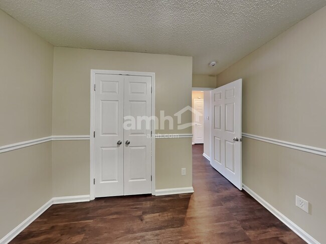 Building Photo - 8638 Flowers Court