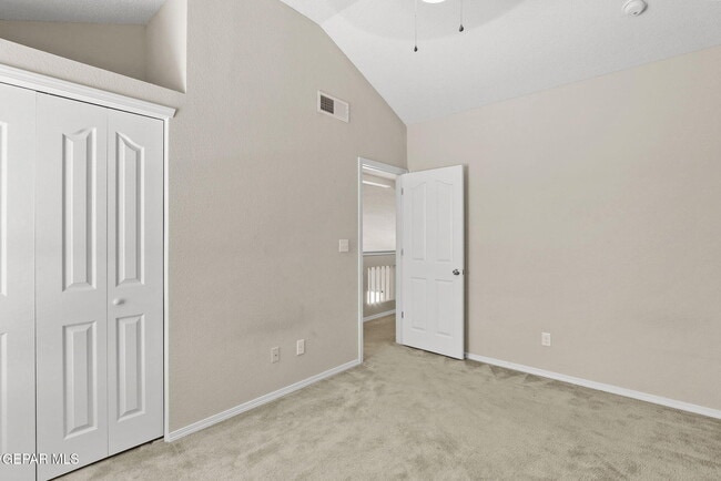 Building Photo - 2933 Pebble Rock Pl