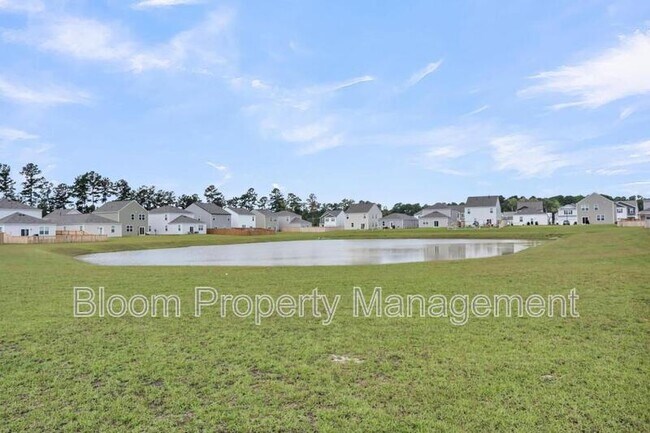 Building Photo - 803 Lilyford Ln