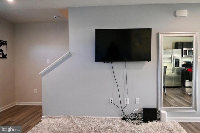 Building Photo - 110 Mariners Wy