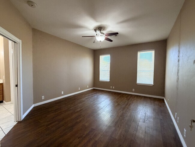 Building Photo - 5372 Wagon Trail