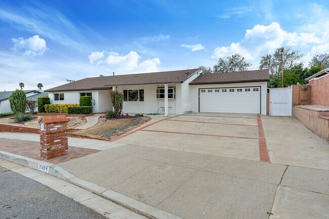 Building Photo - 3569 Austin Ave