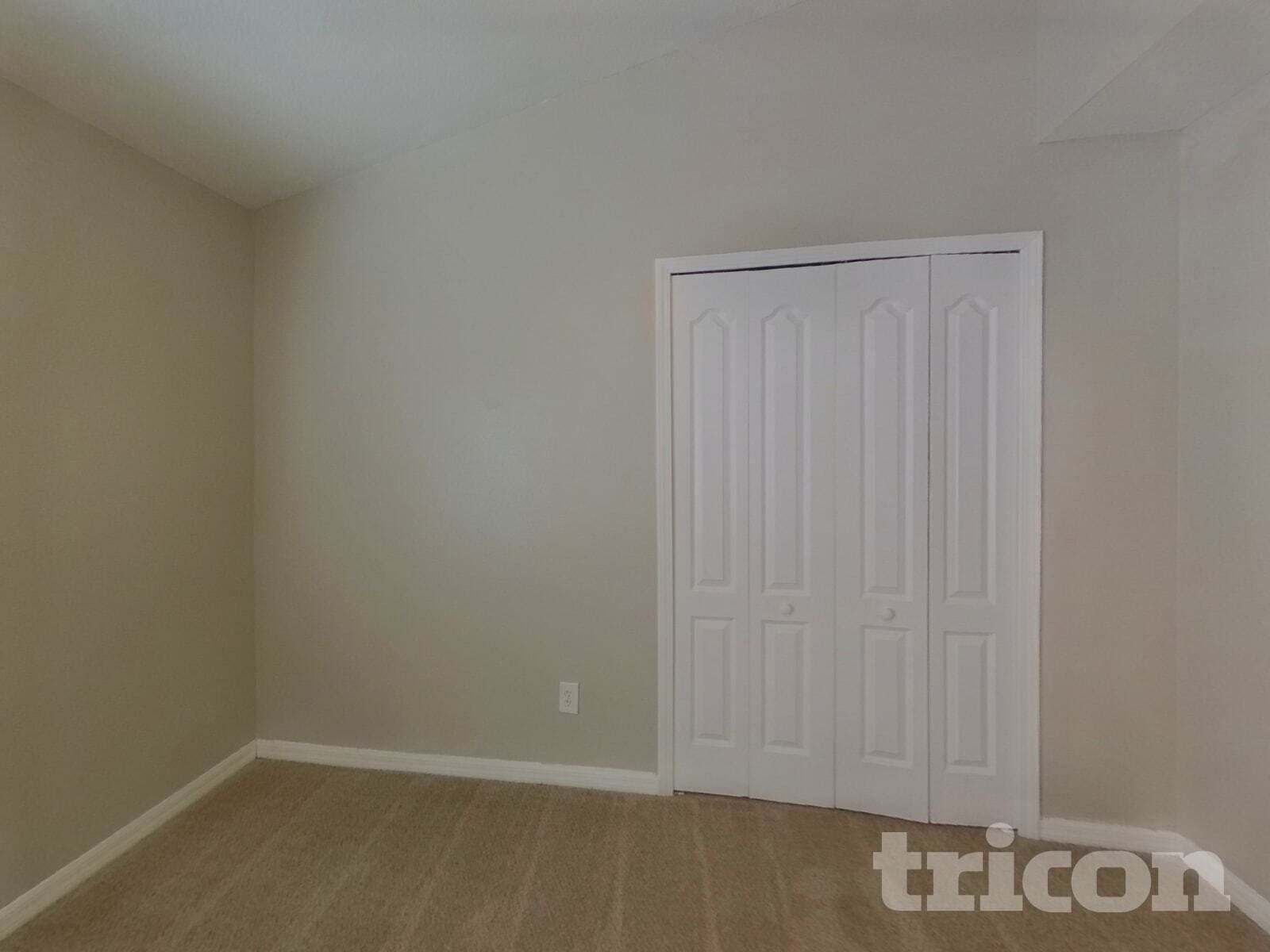 Building Photo - 31153 Whinsenton Dr