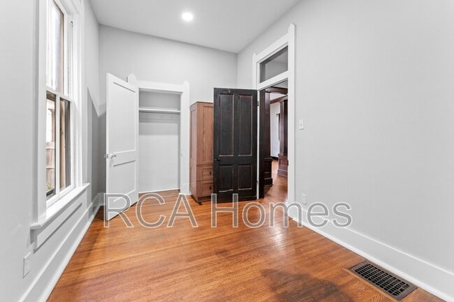 Building Photo - 126 N Arsenal Ave