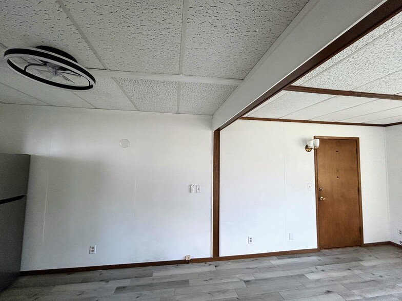 Building Photo - 1420 Maricopa Dr