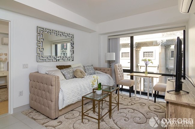 Building Photo - 227 Grand Street