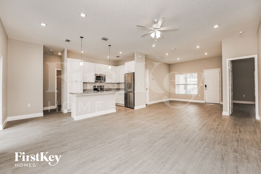 Building Photo - 1282 Amelia Ave SW