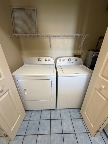 Building Photo - 150 Cypress Dr