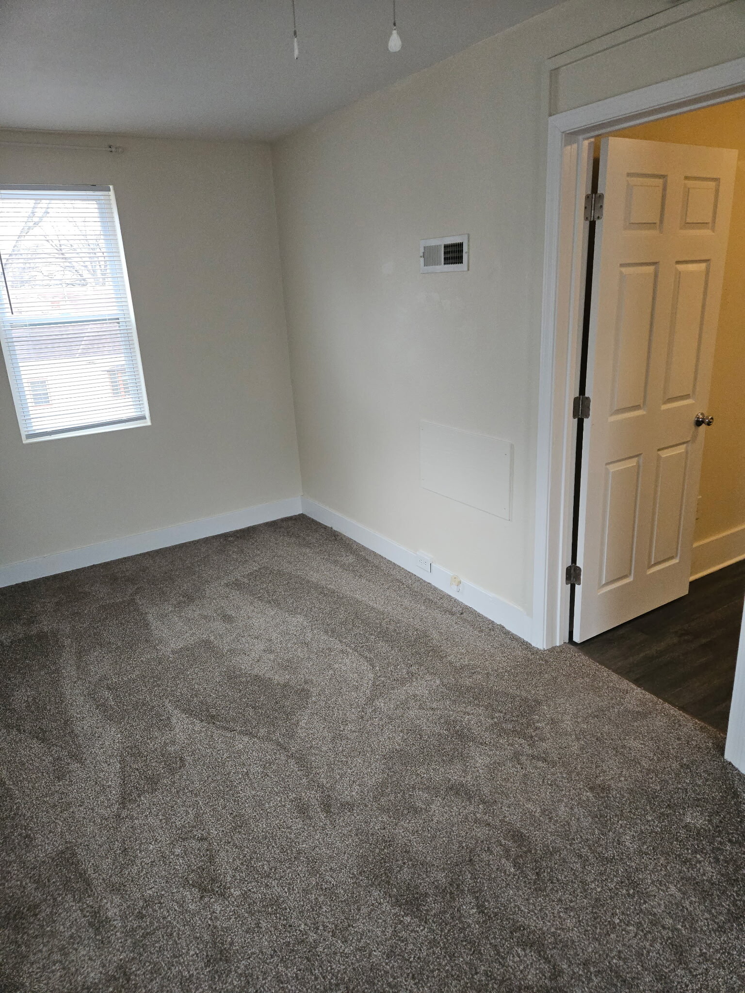 1st bedroom - 1214 5th Ave