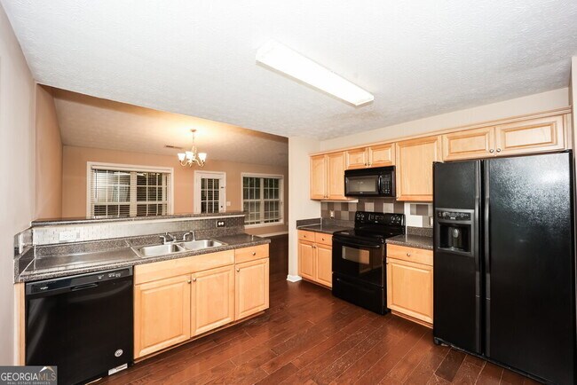 Building Photo - 75 Bellaire Ln